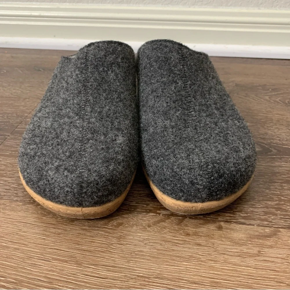Taos Womens woolery 2 gray slip on clogs 42 - Picture 2 of 9
